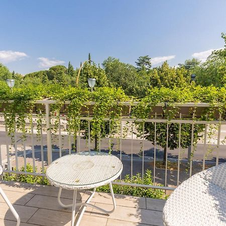 Crys: Apartments, Holiday, Business, Blu Verona Bagian luar foto