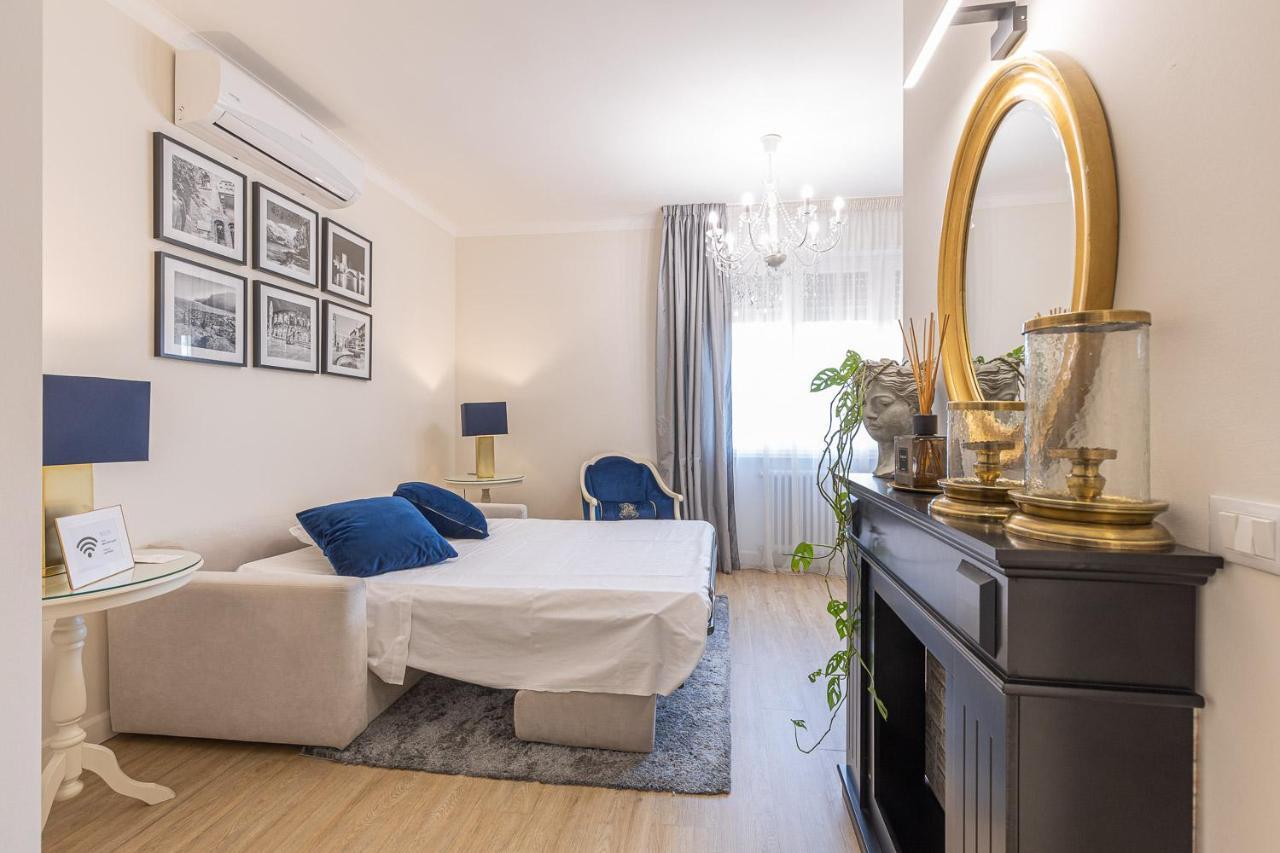 Crys: Apartments, Holiday, Business, Blu Verona Bagian luar foto