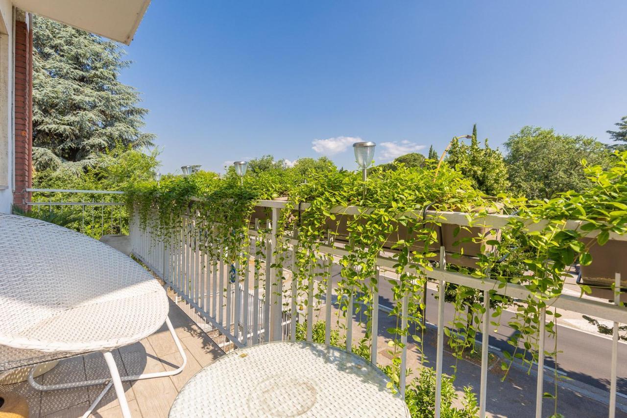 Crys: Apartments, Holiday, Business, Blu Verona Bagian luar foto