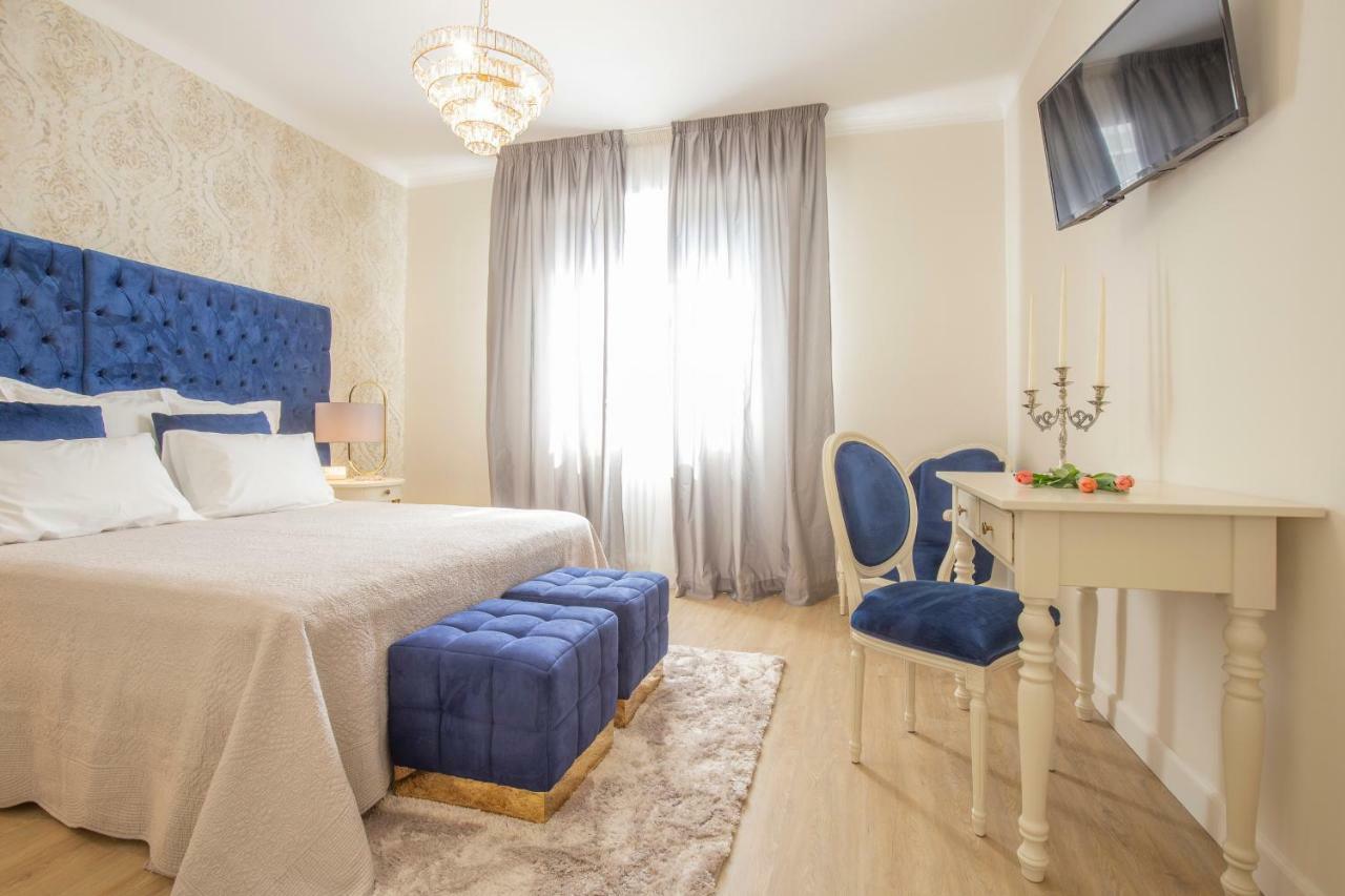 Crys: Apartments, Holiday, Business, Blu Verona Bagian luar foto